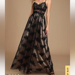 Lulu’s Utter Elegance Embroidered Sleeveless Lace Gown in Black
